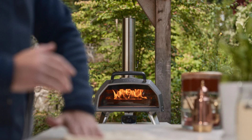 Ooni Karu 2 Pro Multi Fuel Pizza Oven Starter Bundle