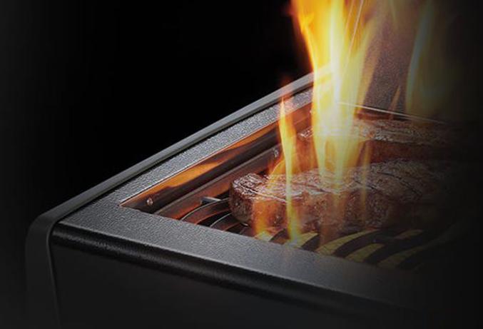 Napoleon Rogue XT 425 SIB 3 Burner BBQ with Infrared Side Burner