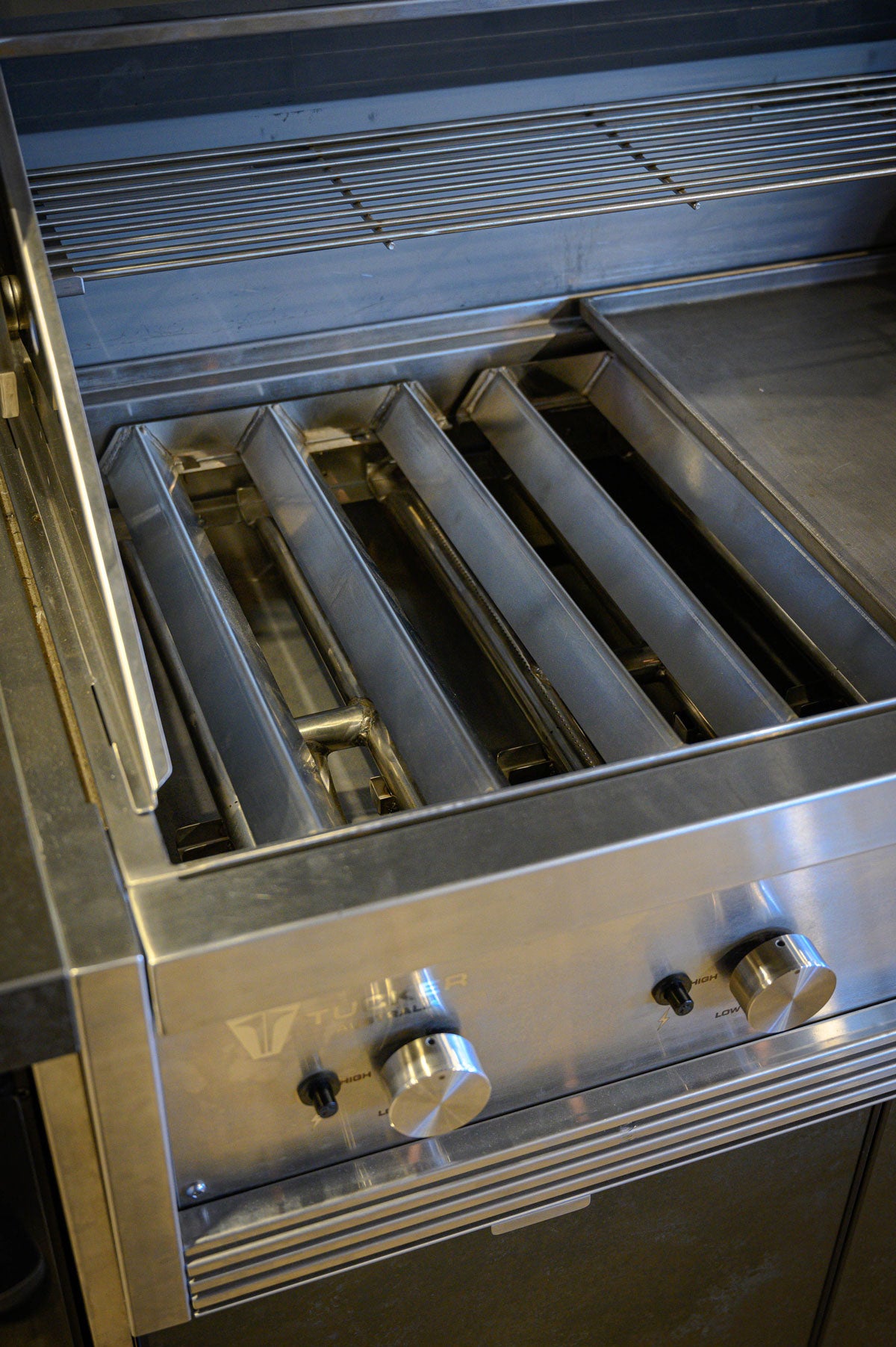 Tucker R Class V8+1 BBQ Built In