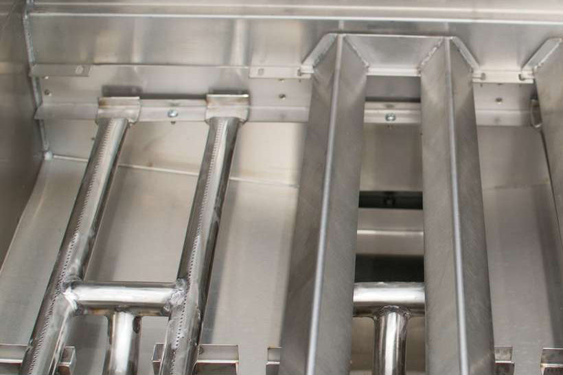 Tucker R Class V8+1 BBQ Built In