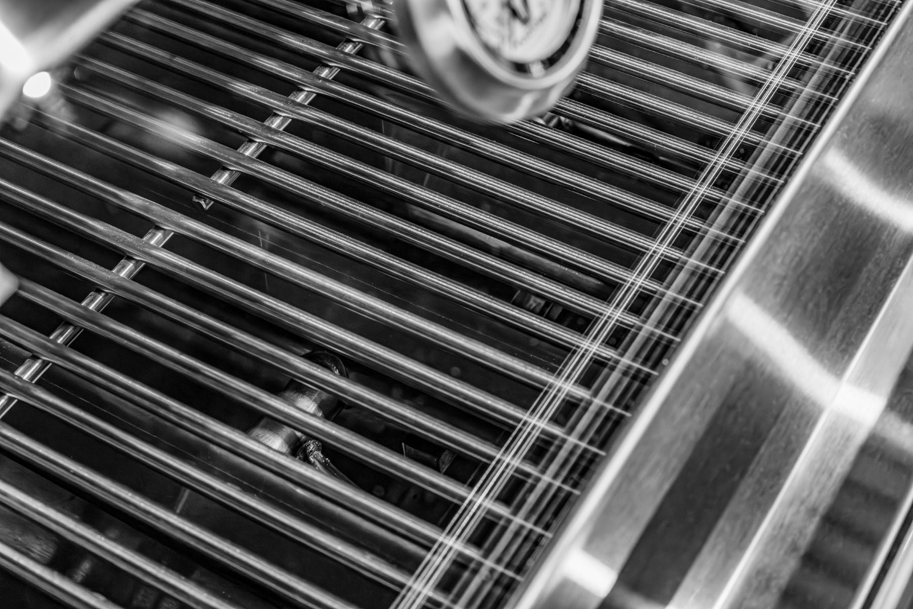 Tucker R Class V8 BBQ Built In