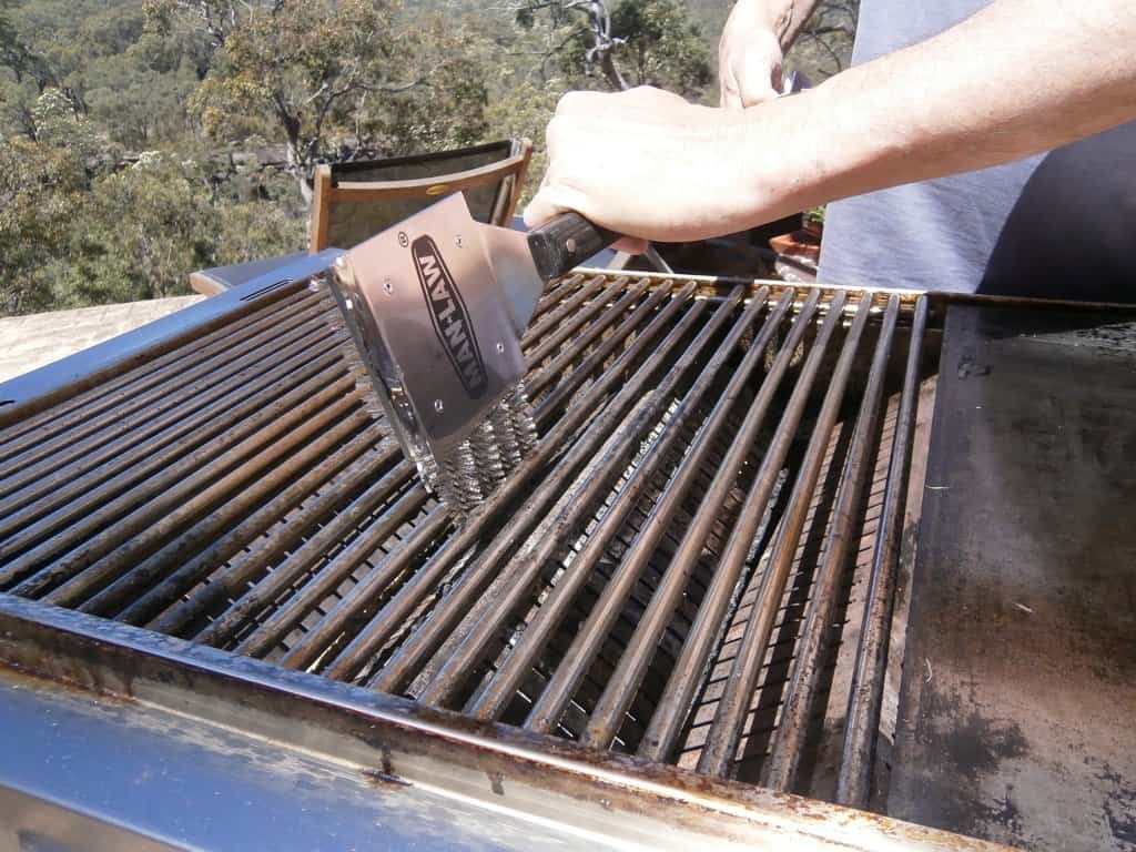 Man Law Giant 523mm long handle grill brush, BBQ Accessories, Man Law Premium BBQ Tools