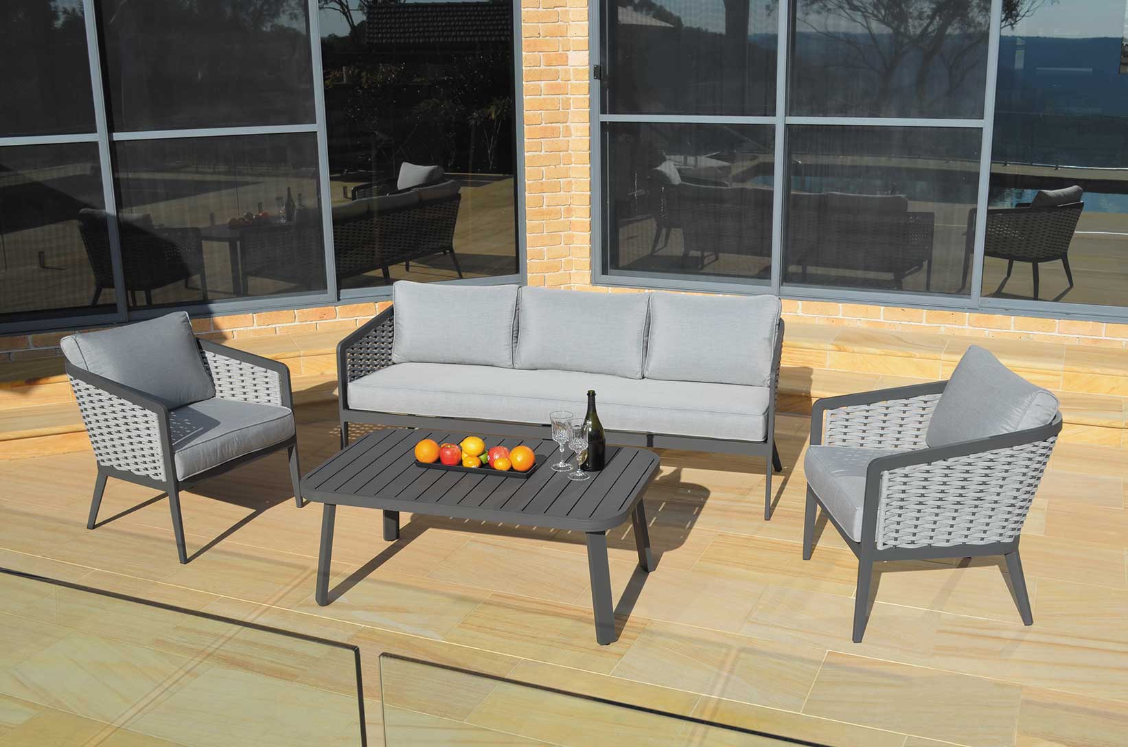 Shelta Chloe 4pc Casual Setting