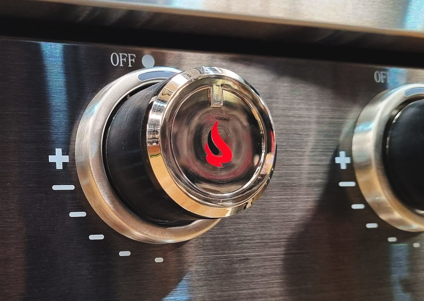 Everdure Neo Black Outdoor Kitchen With BBQ, 208L Double Door Fridge and Storage