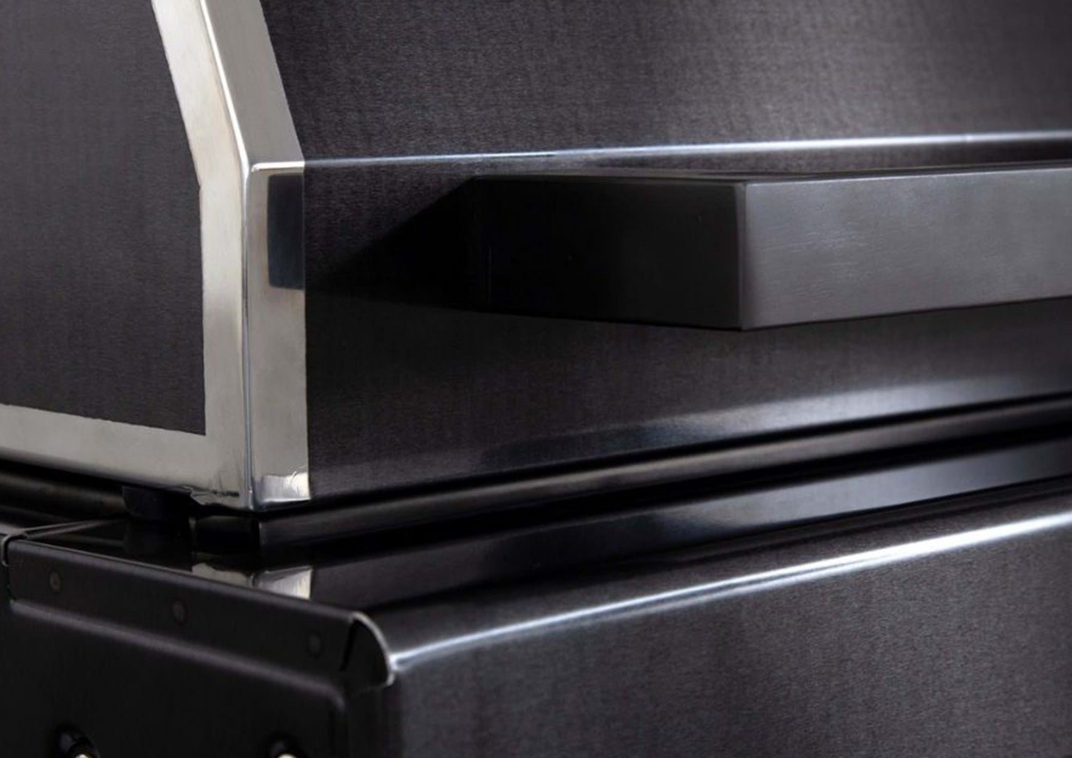 Gasmate Nova Graphite 6 Burner Built-in BBQ