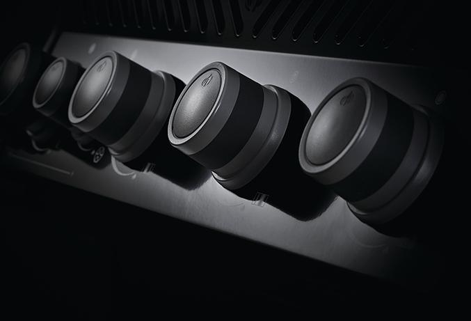 Napoleon Rogue SE 625 RSIB 5 Burner BBQ with Infrared Side and Rear Burners