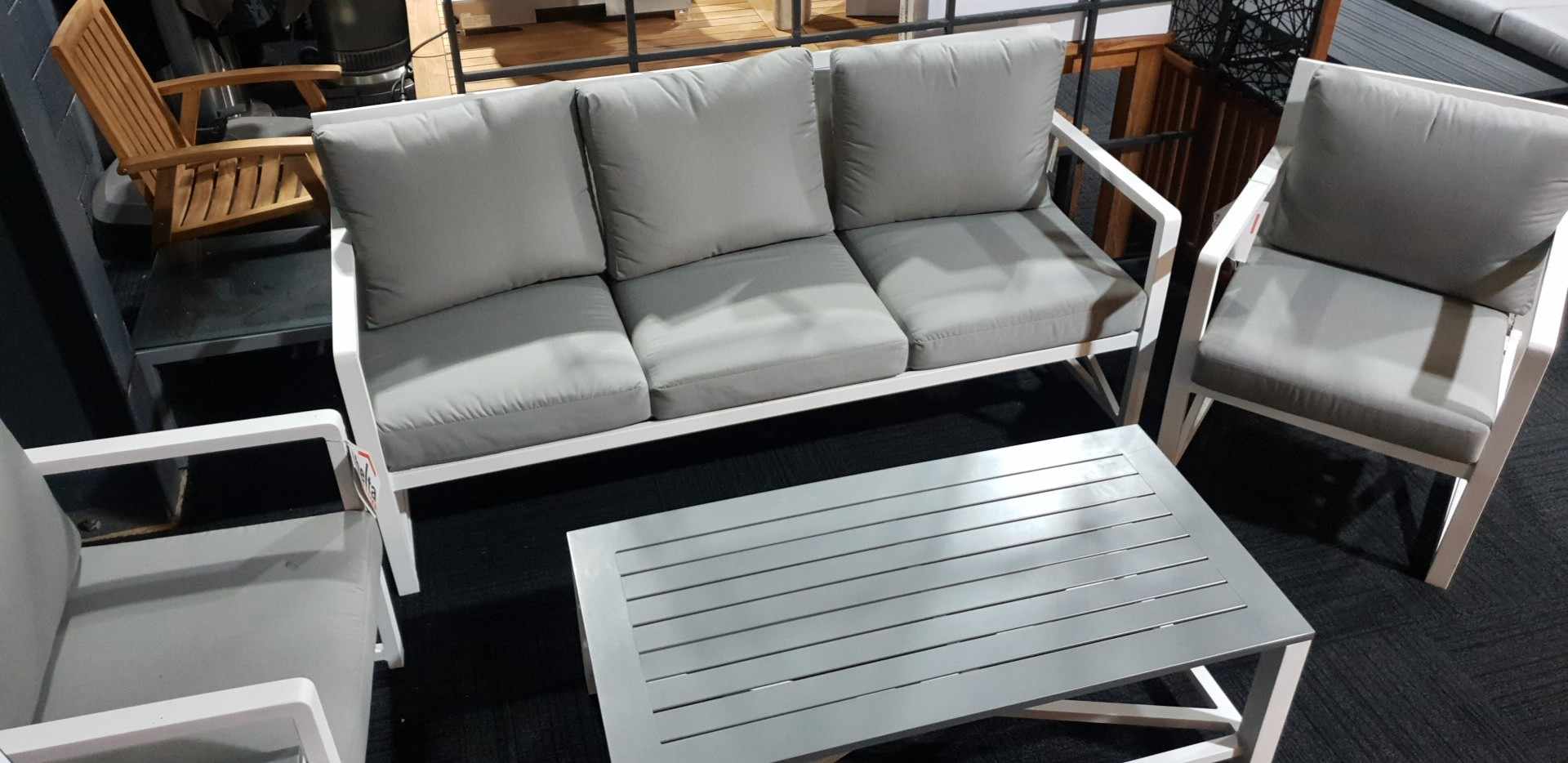 Clearance Sale - Shelta Bridgeport 5pc Sofa Setting