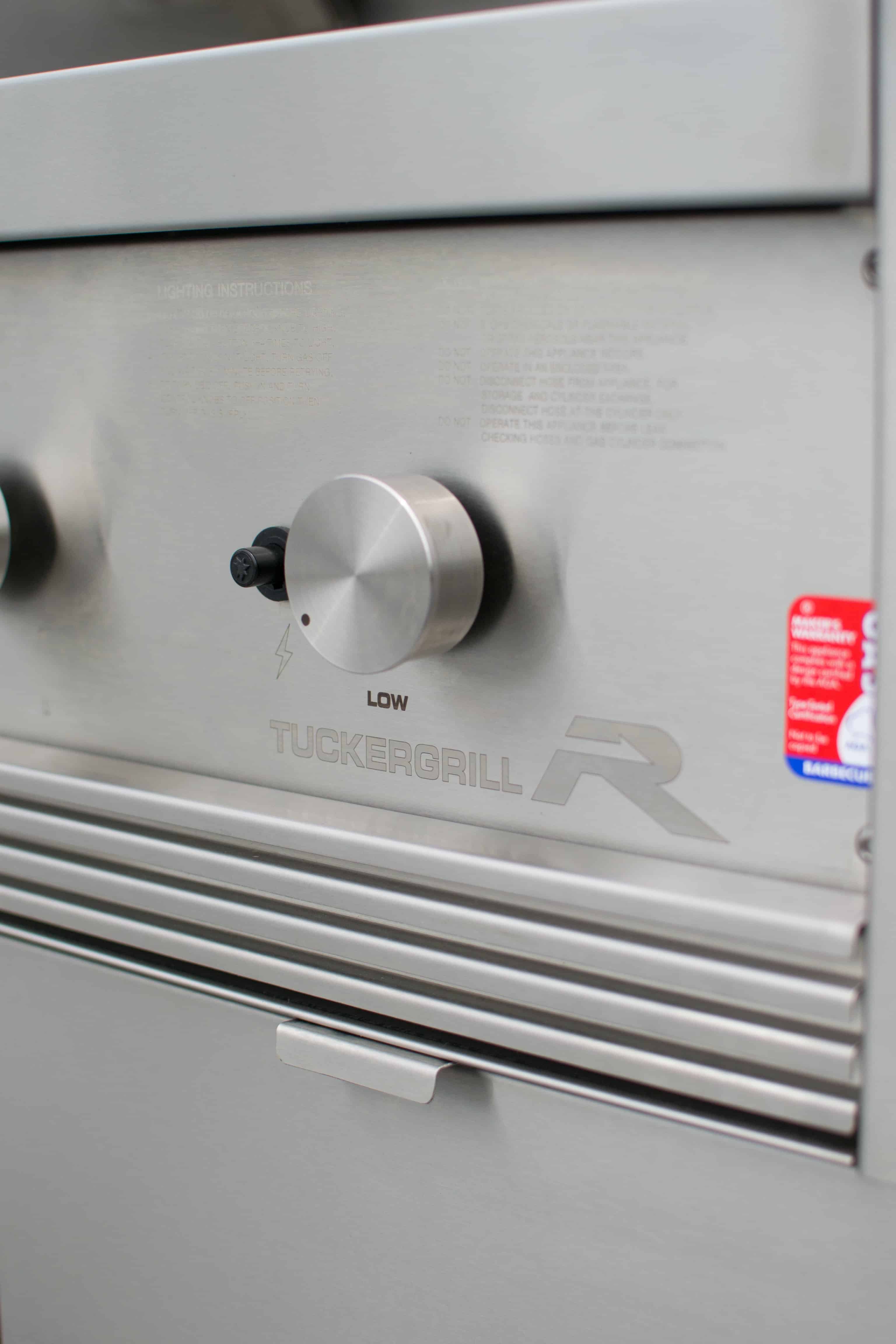 Tucker R Class V8+1 BBQ with Flame Failure