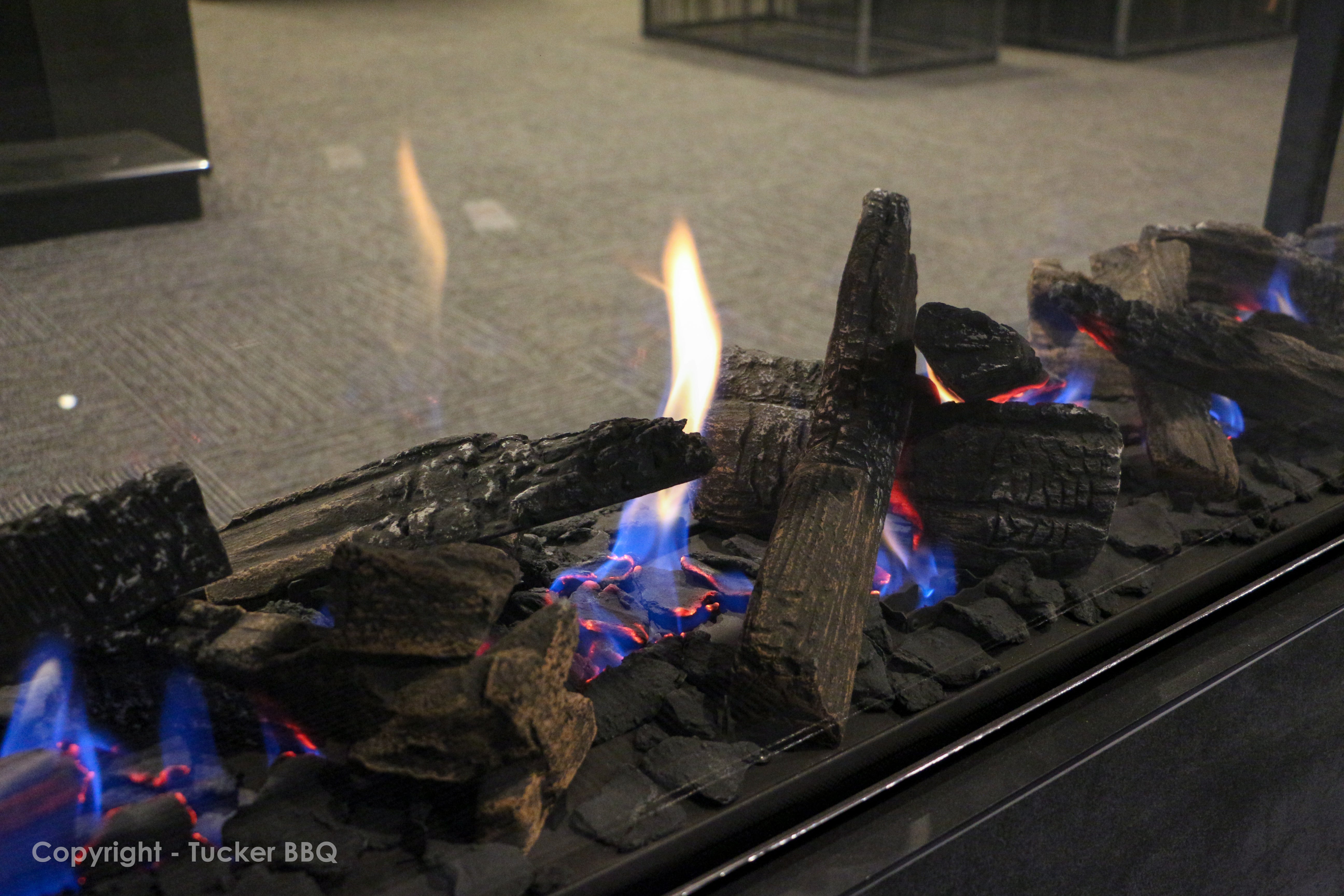 Escea DS1400 Double Sided Gas Fireplace - Tucker Barbecues