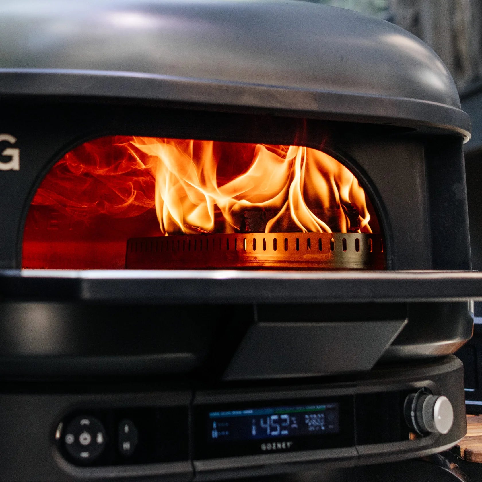 Gozney Dome Gen 2 Dual Fuel Black Pizza Oven - Tucker Barbecues