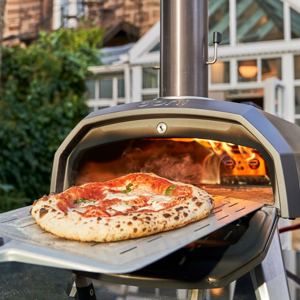 Ooni Karu 2 Multi-Fuel Pizza Oven Starter Bundle