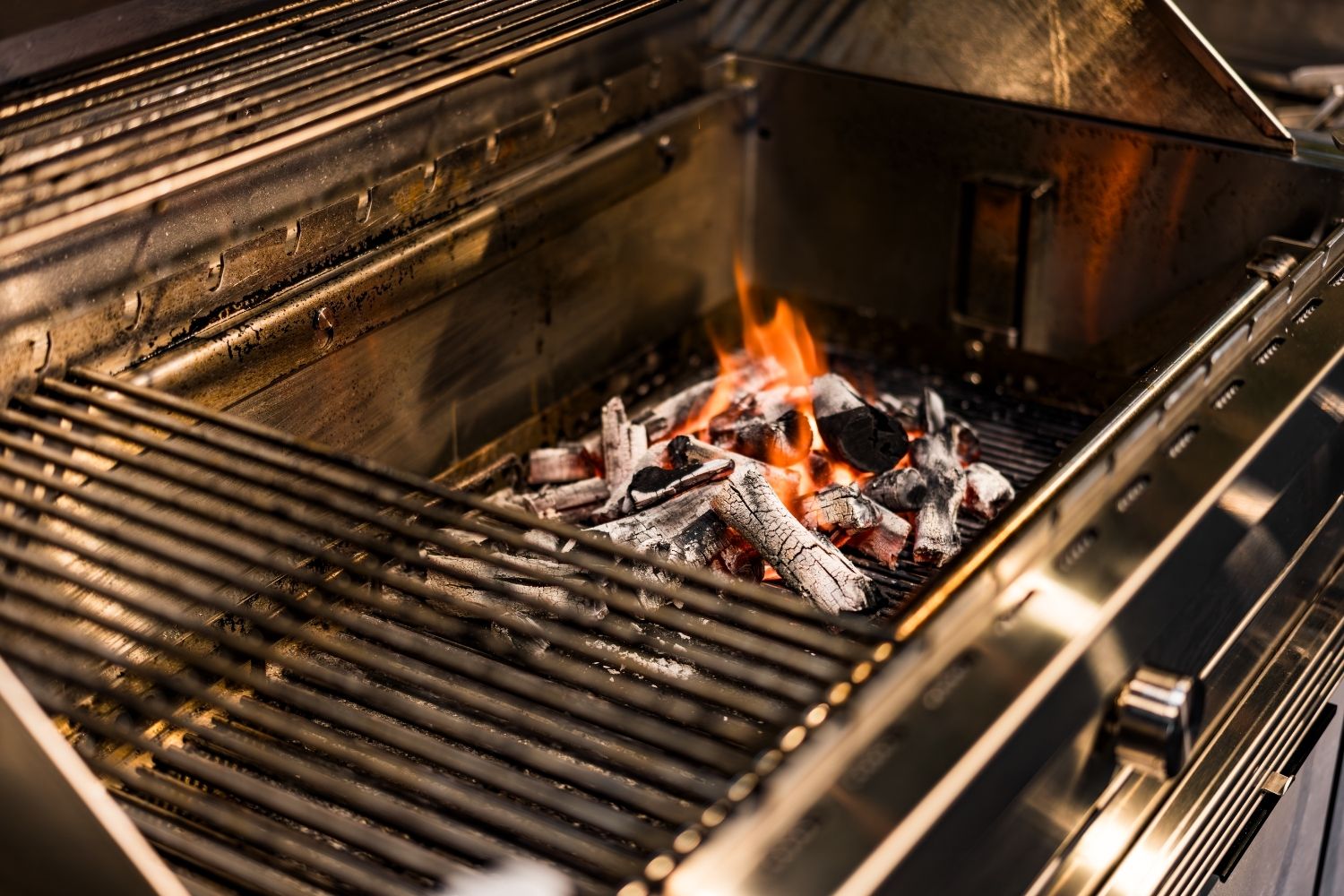 Tucker Charcoal Deluxe Pro Ignition