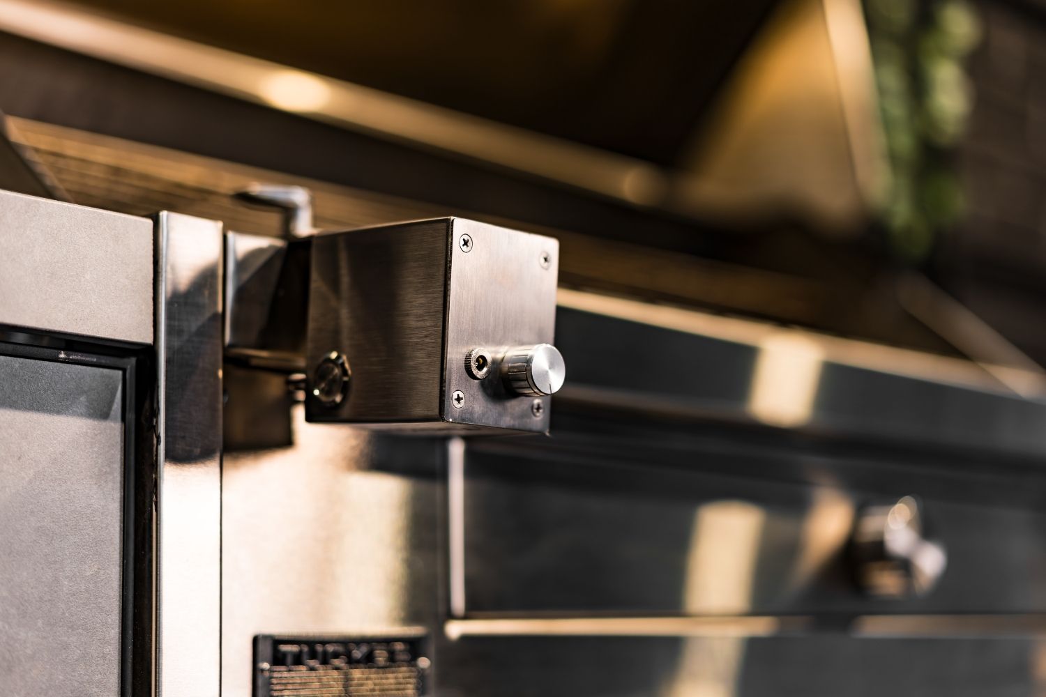 Tucker Charcoal Deluxe Pro Motor