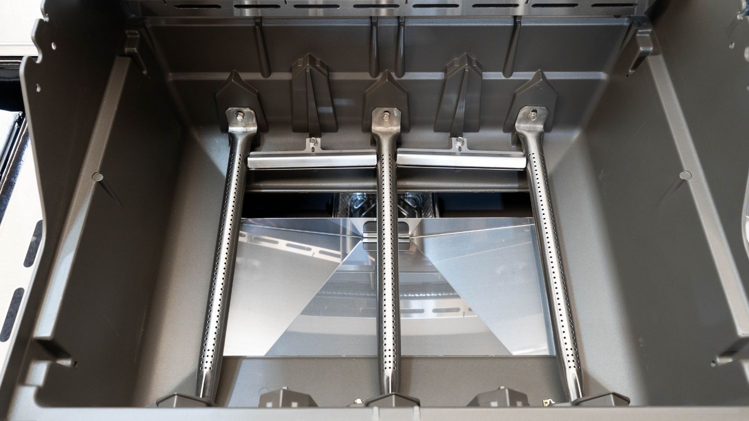 Napoleon Rogue Pro-S 425 SS 3 Burner BBQ with Infrared Sizzle Sideburner