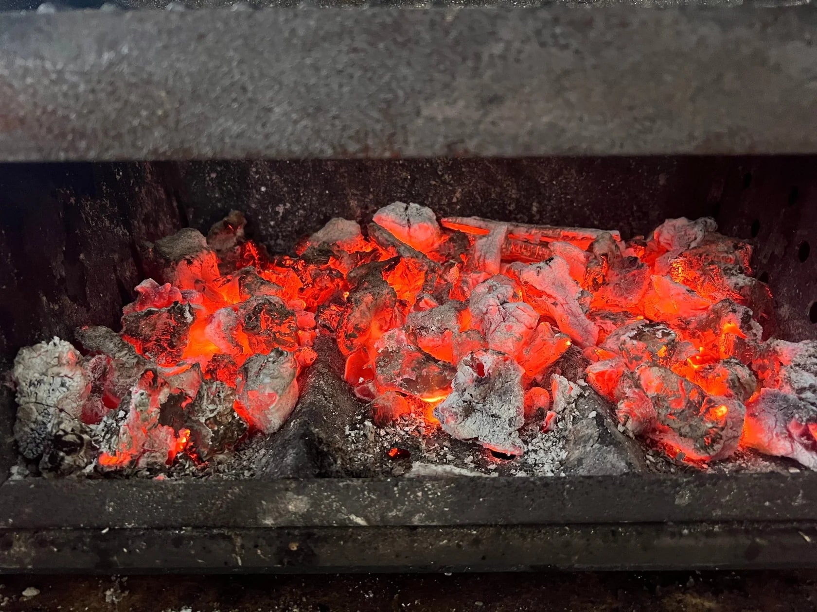 Wattle and Flame 5kg Classic Mallee Lump Charcoal (35-70mm Size)
