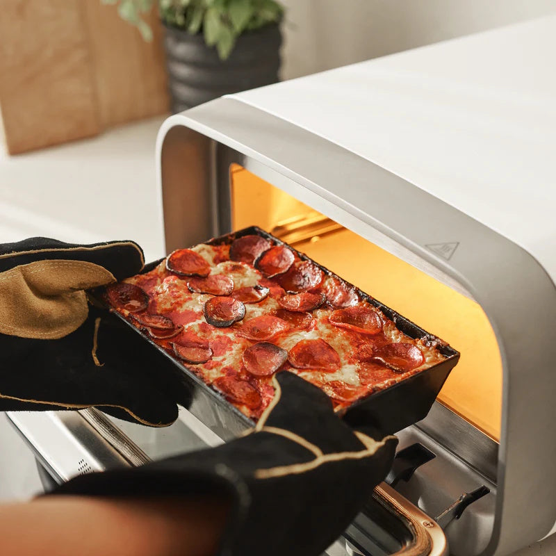 Ooni Volt 2 Pizza Oven Essential Bundle